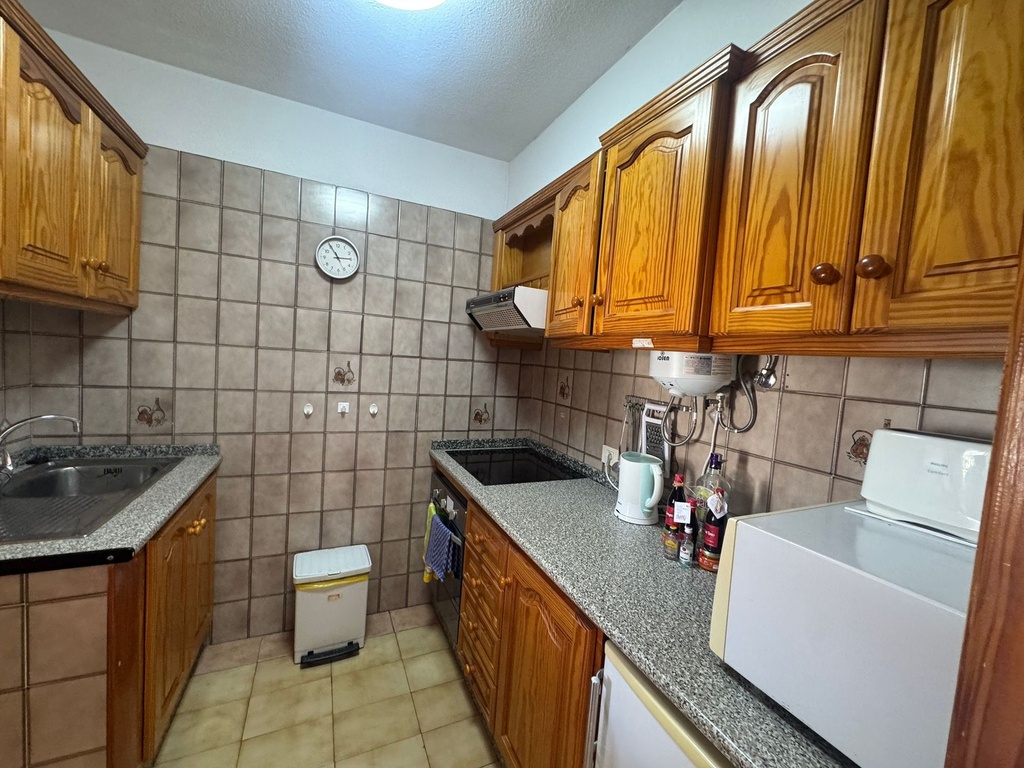 57cf669d-52cf-4dfe-be14-7e3df6e86eaf.jpg