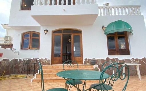 [22945] Chayofa adosado de esquina